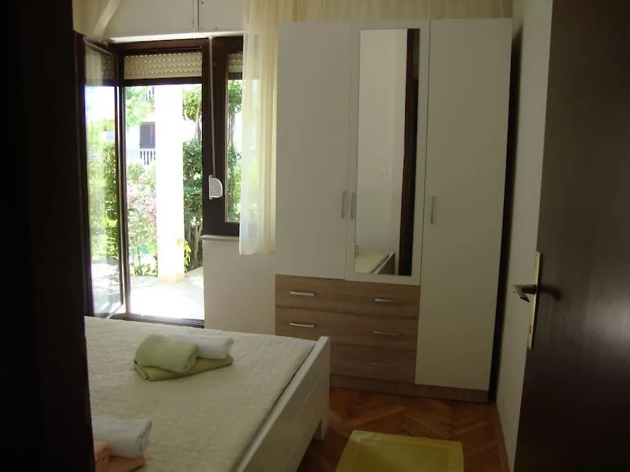 Apartman Lucia Ražanac